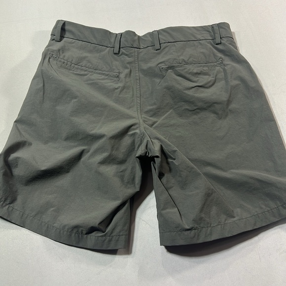 Men’s gap tech shorts size 30 - Picture 3 of 7